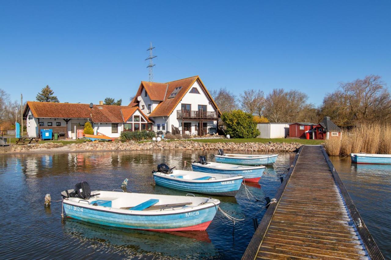 Pension Zur Wittower Faehre Hotel Wiek auf Ruegen Exterior photo